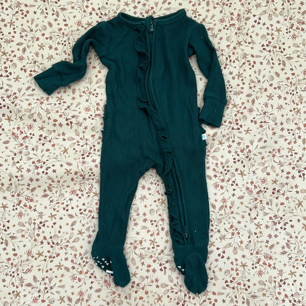 Posh Peanut Emerald Waffle Footie Ruffled Zippered One Piece 3-6m